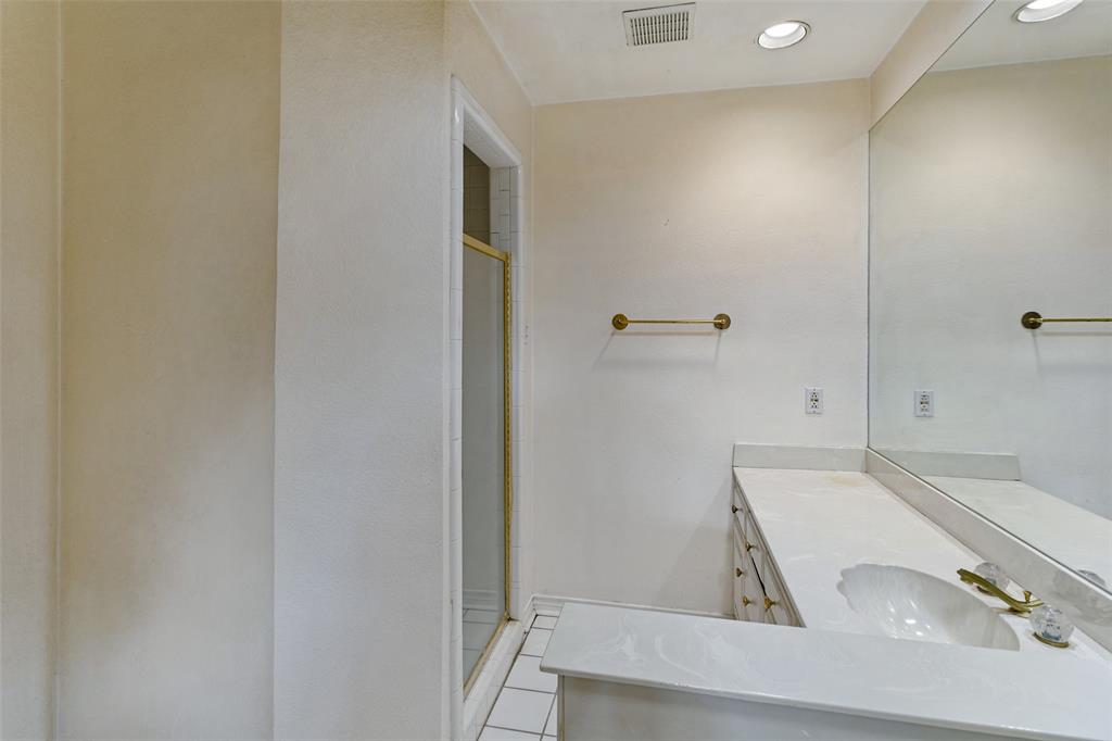 201 Squaw Creek Road Willow Park, TX 76087 - Photo 23 of 29 Gallery Image 23