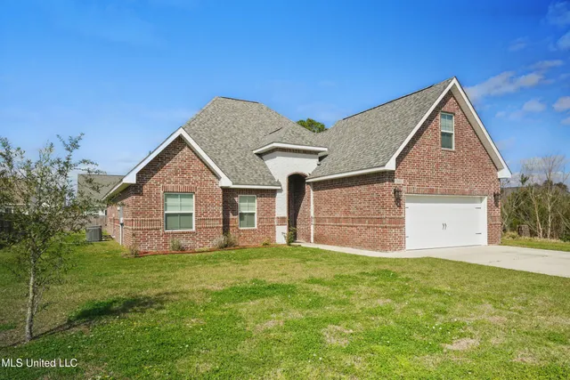 $367,177 | 10485 East Landon Green Circle, Gulfport, MS 39503