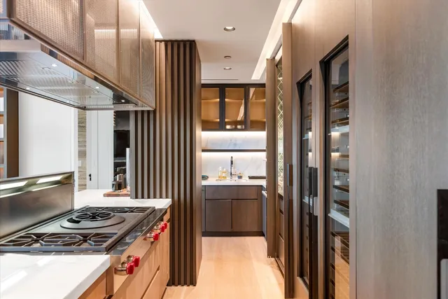 $6,490,000 | 460 West 42nd Street, Unit PH1C | Hell's Kitchen