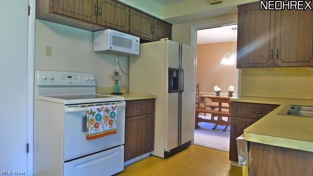 4622 Mackall Road South Euclid, OH 44121 - Photo 11 of 24