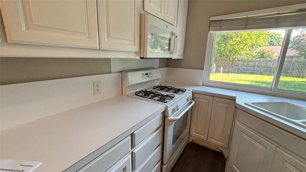 1117 High Point Road Arlington, TX 76015 - Photo 12 of 24