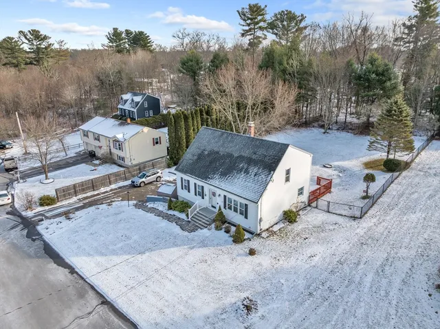 $475,000 | 26 Stephen Drive, Webster, MA 01570