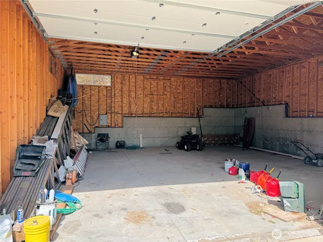 $249,900 | 31884 Phillips Lane East, Davenport, WA 99122