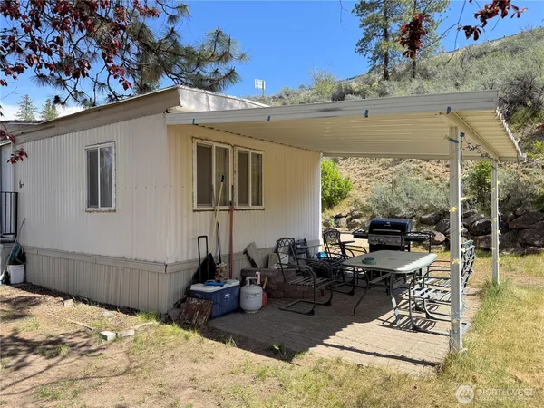 $249,900 | 31884 Phillips Lane East, Davenport, WA 99122