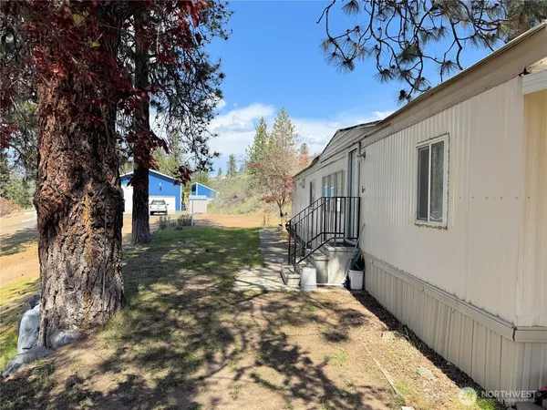 $249,900 | 31884 Phillips Lane East, Davenport, WA 99122