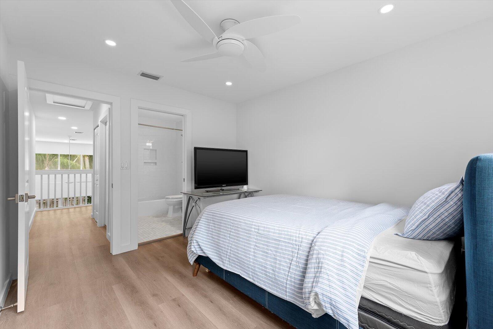 6045 Old Court Road, Unit 401 Boca Raton, FL 33433 - Photo 23 of 47 24-DSC04030