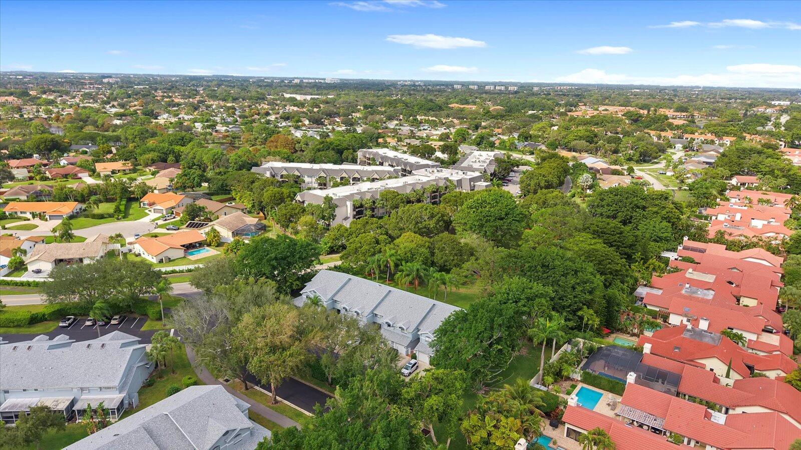 6045 Old Court Road, Unit 401 Boca Raton, FL 33433 - Photo 33 of 47 35-DJI_20250118131518_0702_D