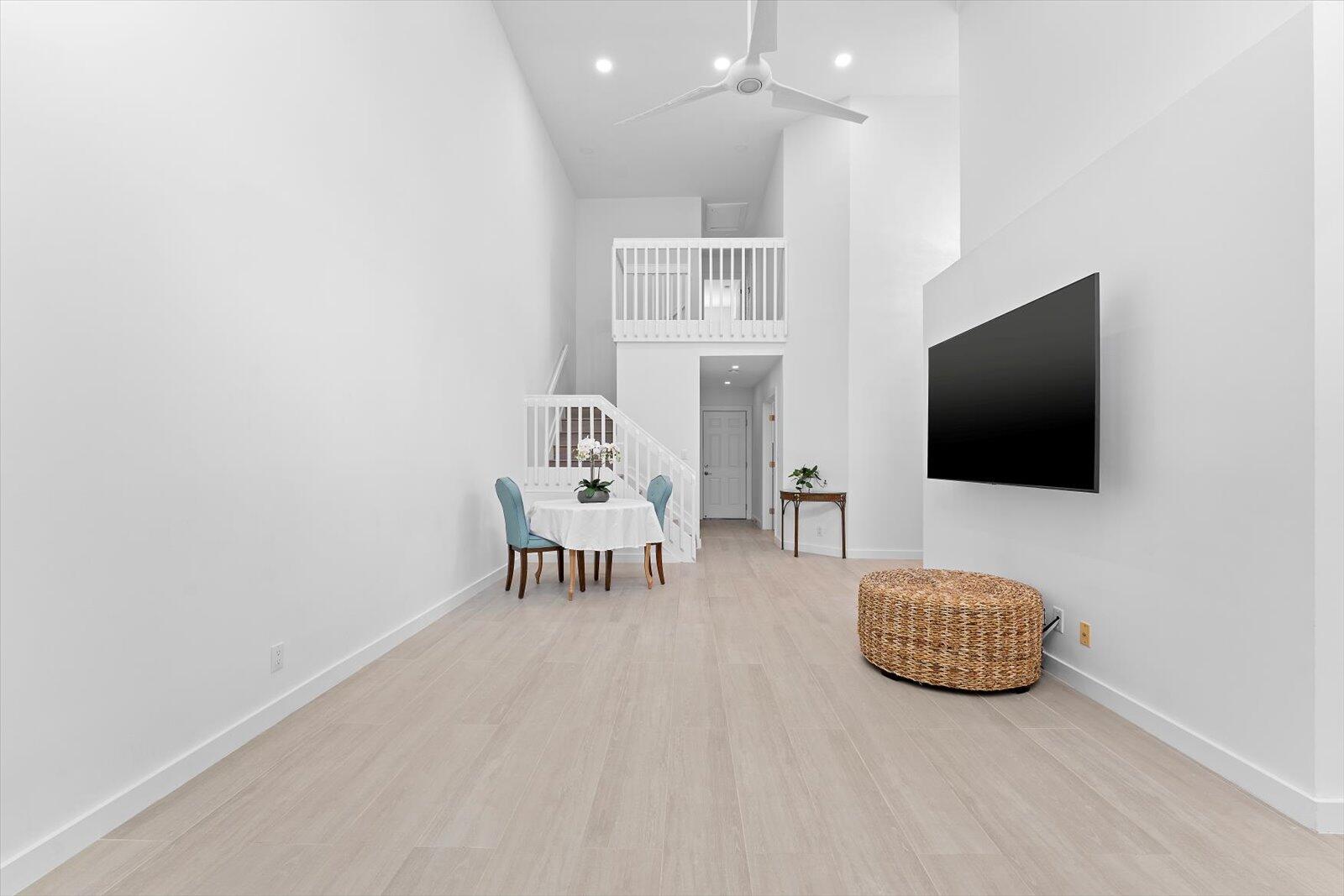 6045 Old Court Road, Unit 401 Boca Raton, FL 33433 - Photo 9 of 47 11-DSC03875