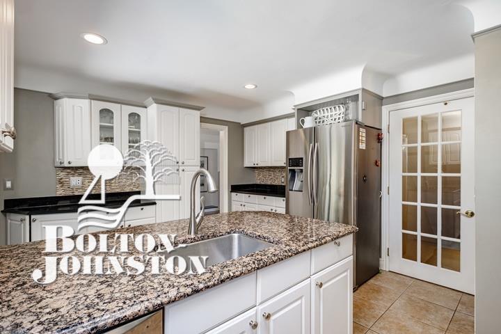 884 North Renaud Road Grosse Pointe, MI 48236 - Photo 15 of 54 50043450-14.JPG