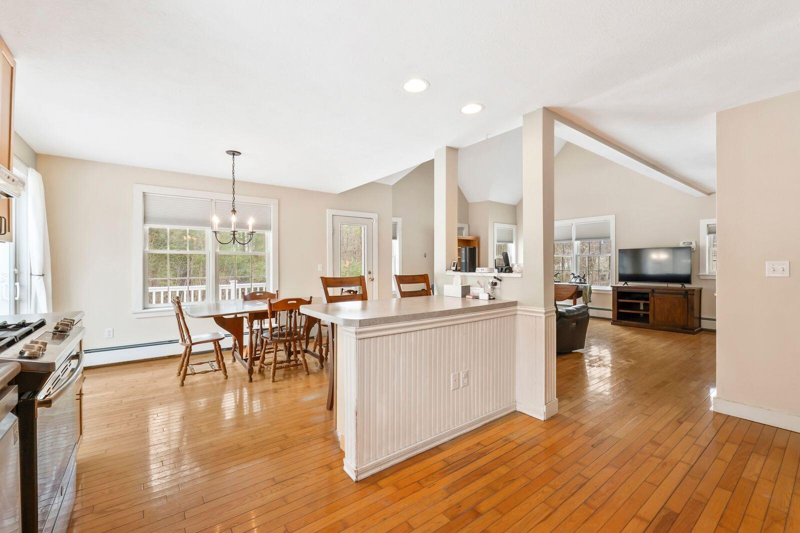 33 Green Ridge Drive Buxton, ME 04093 - Photo 5 of 57 F9SjwR-g