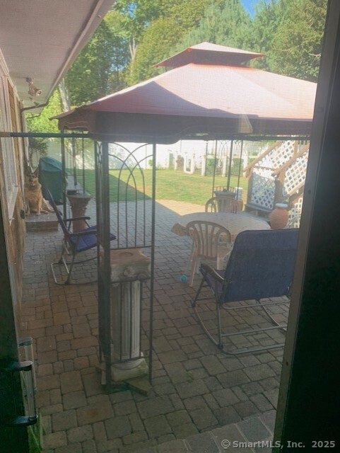 62 Cedarwood Road Berlin, CT 06037 - Photo 28 of 37 a view of balcony with furniture