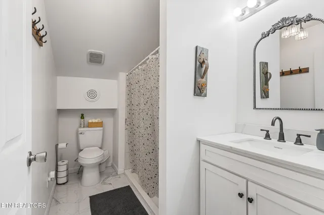 $399,800 | 228-236 Sweeney Road, Benton, TN 37307