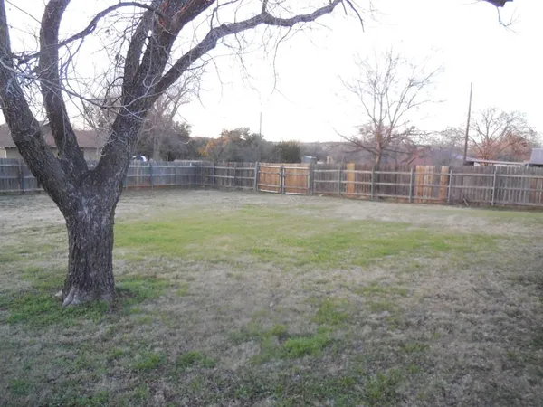 $185,000 | 105 Terrell Street, Ranger, TX 76470