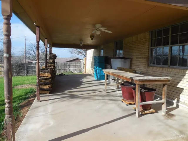 $185,000 | 105 Terrell Street, Ranger, TX 76470