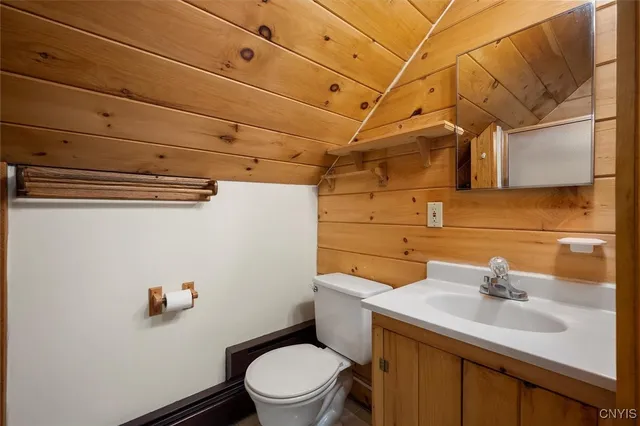 $579,000 | 143 Thibado Road, Webb, NY 13331