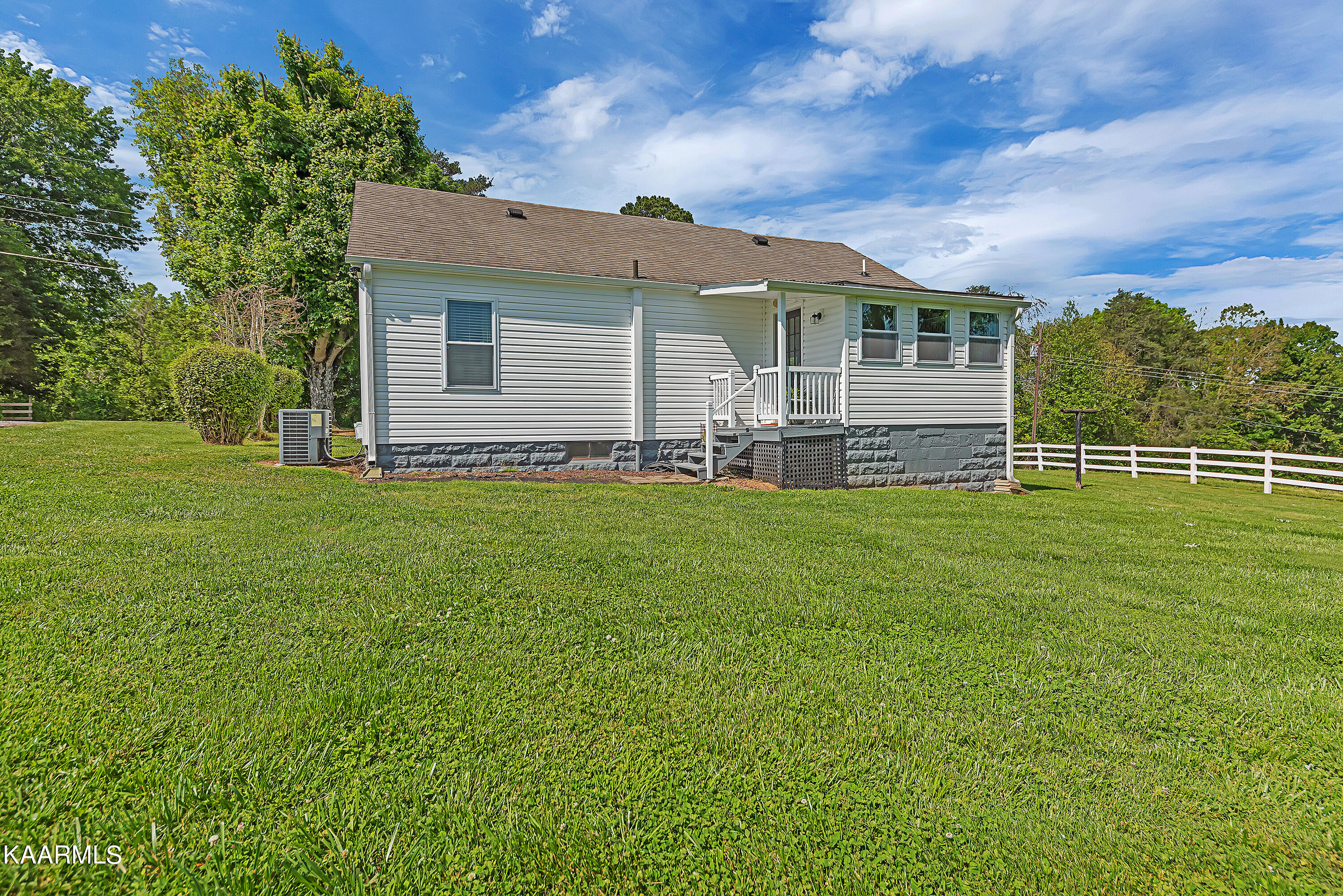 438 Keeble Road Maryville, TN 37804 - Photo 21 of 36 438 Keeble Road
