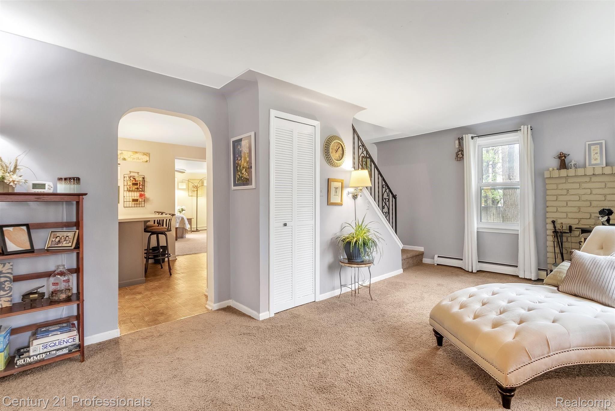 160 Grace Avenue Rochester, MI 48307 - Photo 8 of 51 11-160 Grace Ave-Windowstill Real Estate Photography-11.jpg