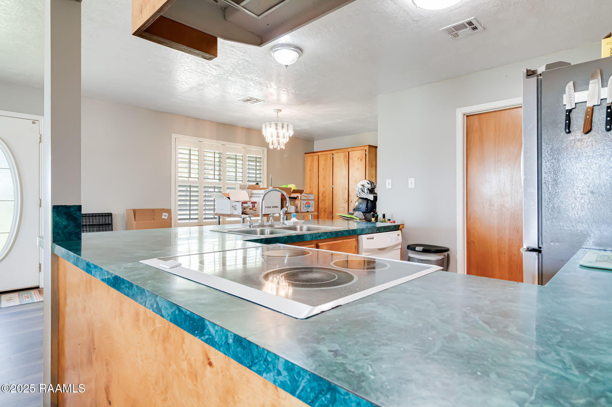 208 Deville Road Opelousas, LA 70570 - Photo 8 of 17 12-web-or-mls-208 Deville-11