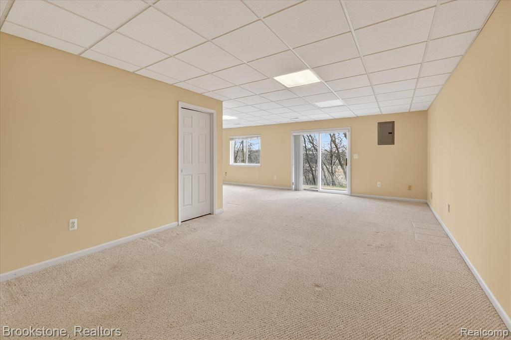 986 Spirea, Unit 44 Howell, MI 48843 - Photo 37 of 49