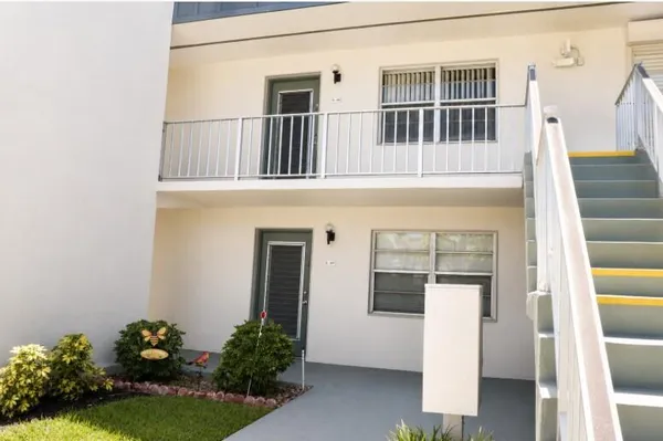 $1,700 | 321 Burgundy G, Delray Beach, FL 33484