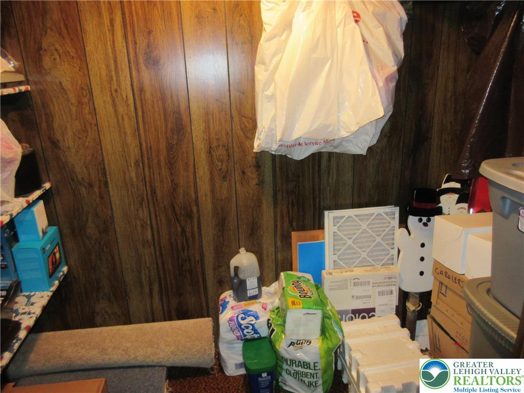 4596 Steuben Road Bethlehem, PA 18020 - Photo 31 of 52 Inside the good size closet