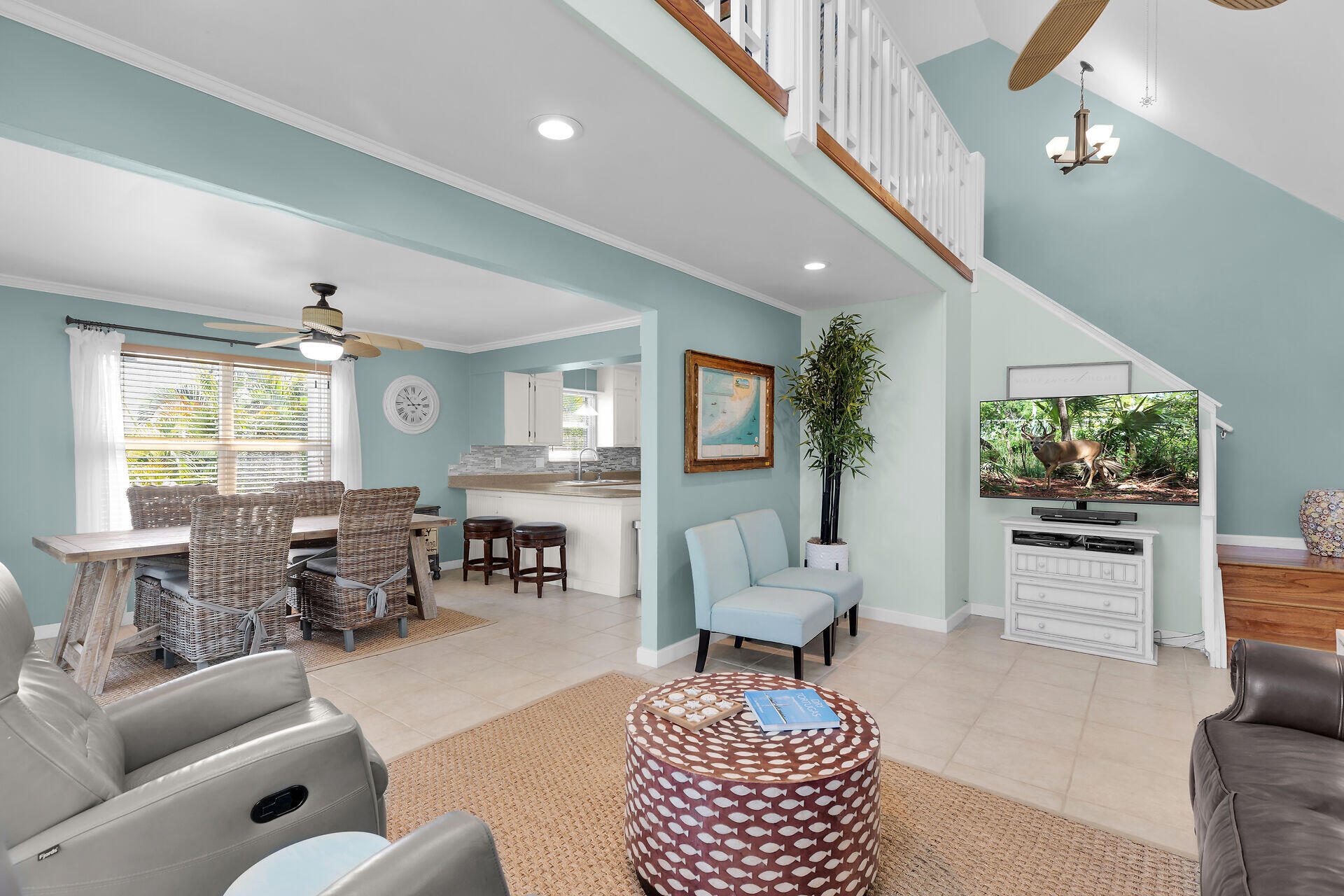 845 Pirates Road Summerland Key, FL 33042 - Photo 6 of 52 845 Pirates Road - living area
