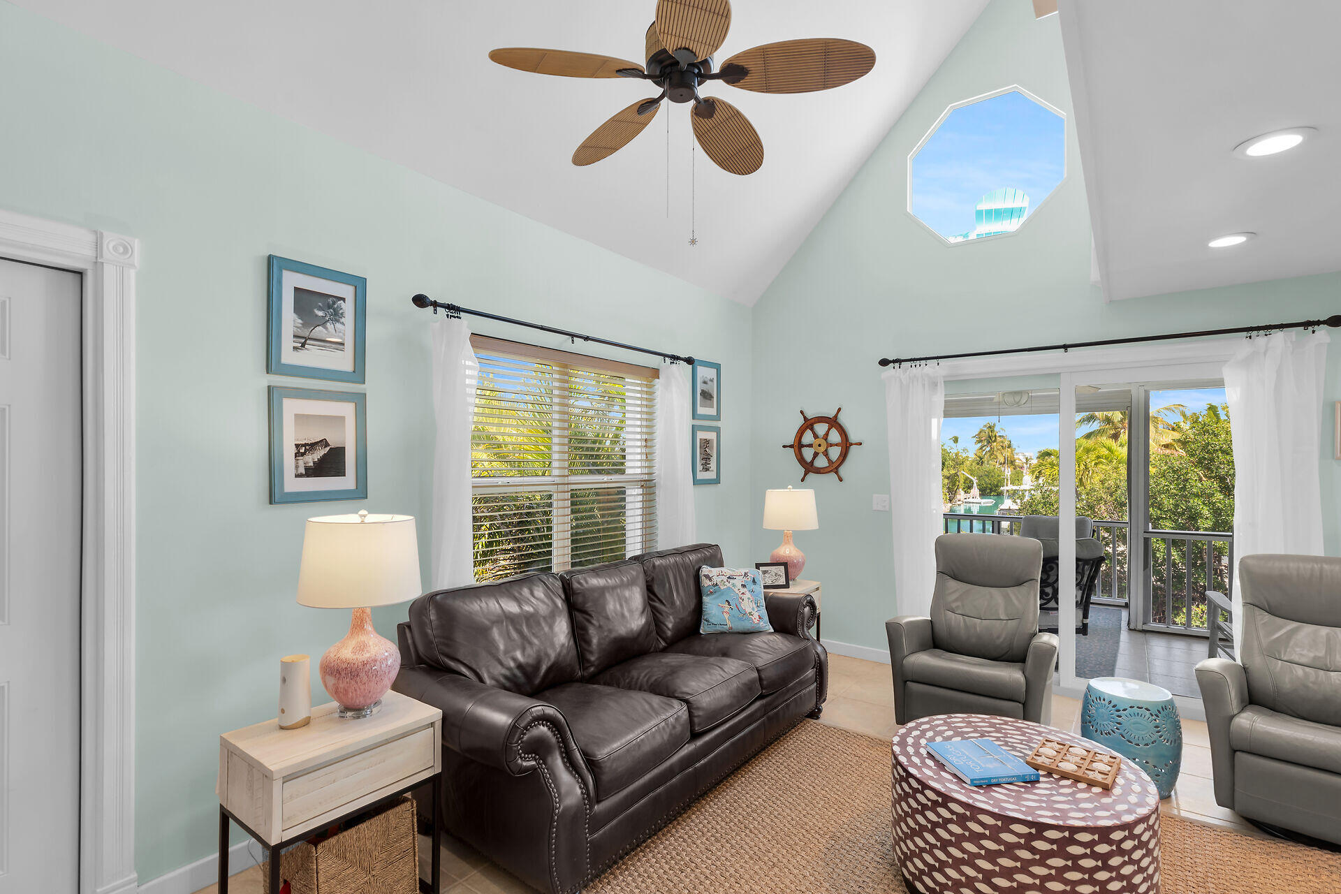 845 Pirates Road Summerland Key, FL 33042 - Photo 7 of 52 845 Pirates Road - living area