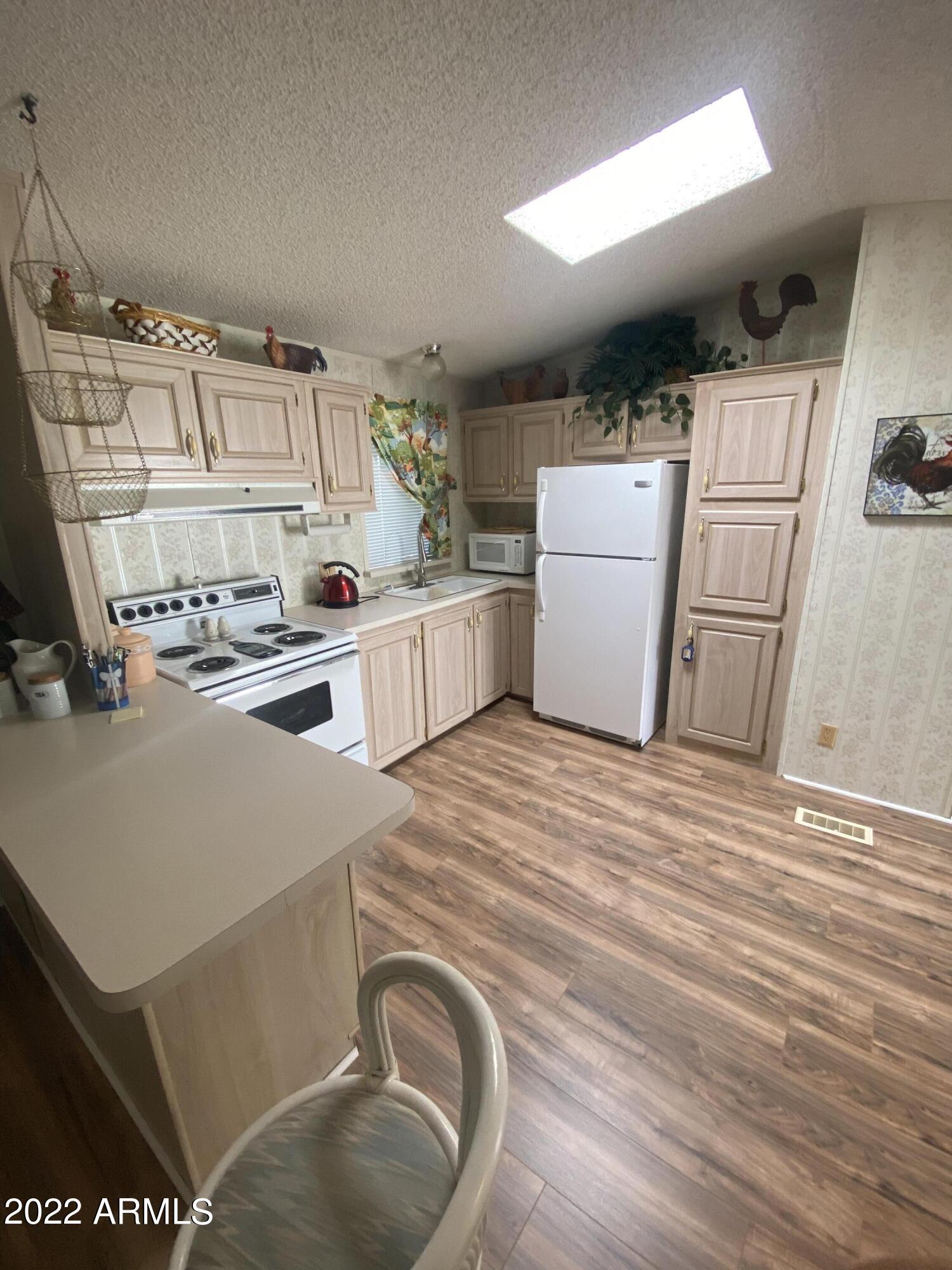 652 South Ellsworth Road, Unit 51 Mesa, AZ 85208 - Photo 6 of 11 83E18981-72E3-49E5-AC73-39BAB782A31B