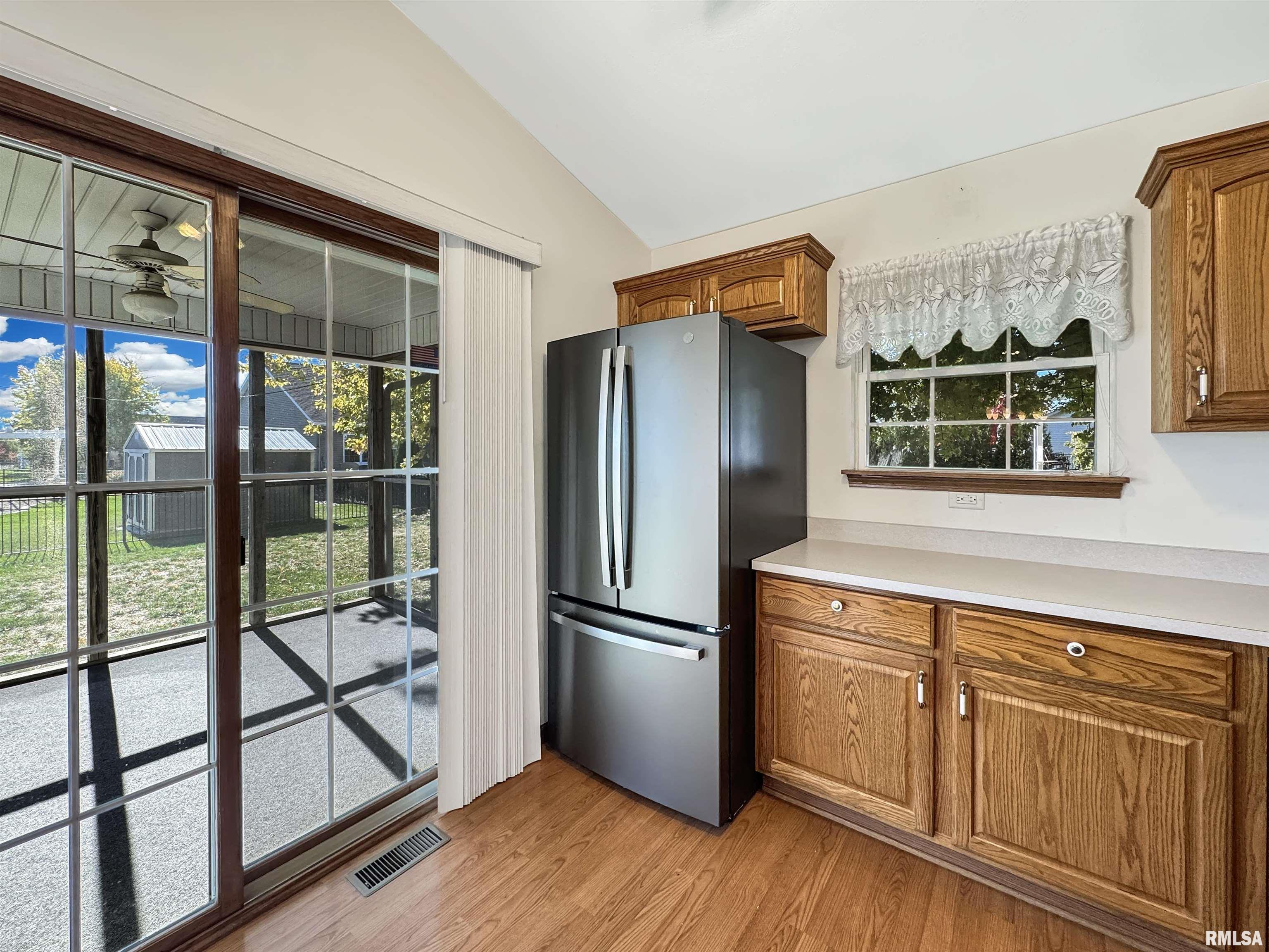 1600 Kingsbury Road Washington, IL 61571 - Photo 14 of 62 Gallery Image 14