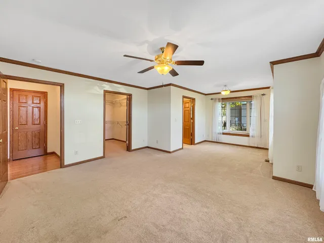 $360,000 | 1600 Kingsbury Road, Washington, IL 61571