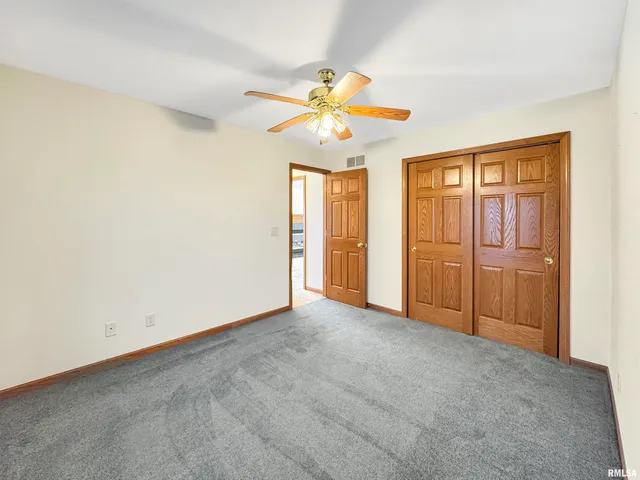 $360,000 | 1600 Kingsbury Road, Washington, IL 61571