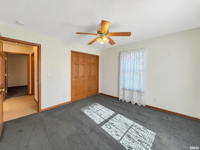 $360,000 | 1600 Kingsbury Road, Washington, IL 61571