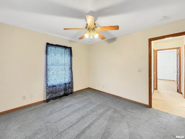 $360,000 | 1600 Kingsbury Road, Washington, IL 61571