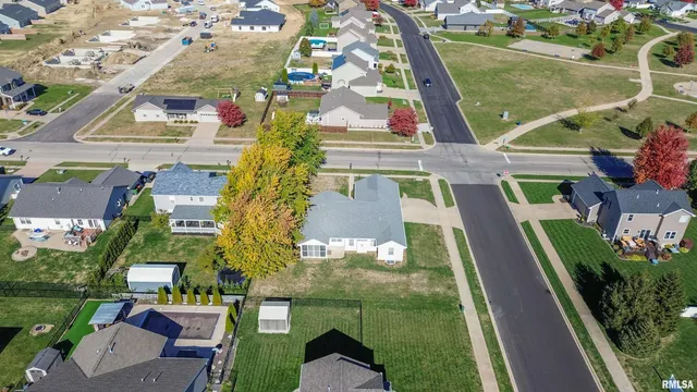 $360,000 | 1600 Kingsbury Road, Washington, IL 61571