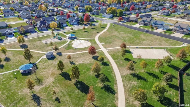 $360,000 | 1600 Kingsbury Road, Washington, IL 61571