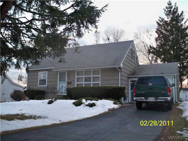 277 Harding Road Amherst, NY 14221 - Photo 1 of 1 Exterior Front