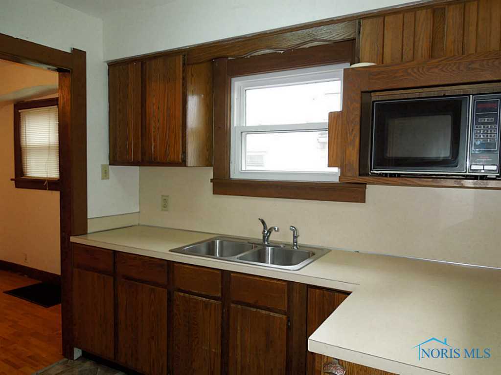 3845 Sherbrooke Road Toledo, OH 43613 - Photo 8 of 16 Gallery Image 8