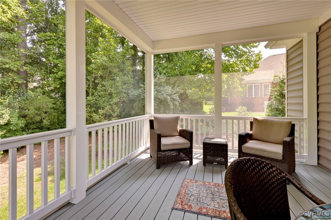 112 Nottinghamshire Williamsburg, VA 23188 - Photo 18 of 50 a balcony with furniture and wooden floor