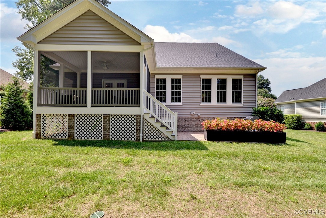 112 Nottinghamshire Williamsburg, VA 23188 - Photo 37 of 50 a view of a house with a garden