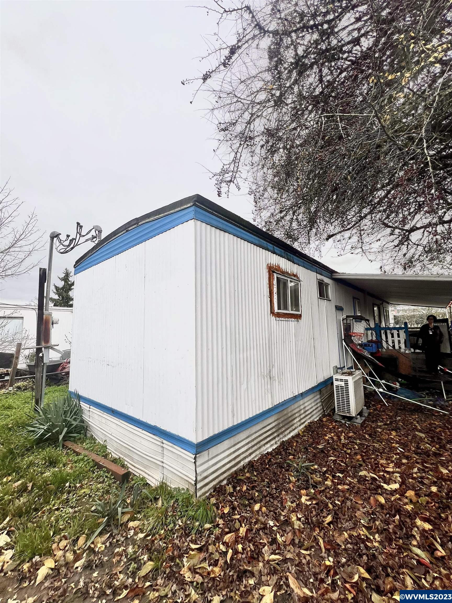 950 Airport ( Road, Unit 64 Albany, OR 97322 - Photo 2 of 3