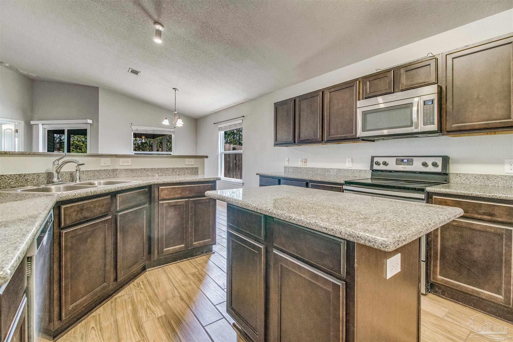 1916 Shannon Road Navarre, FL 32566 - Photo 16 of 50 Gallery Image 16