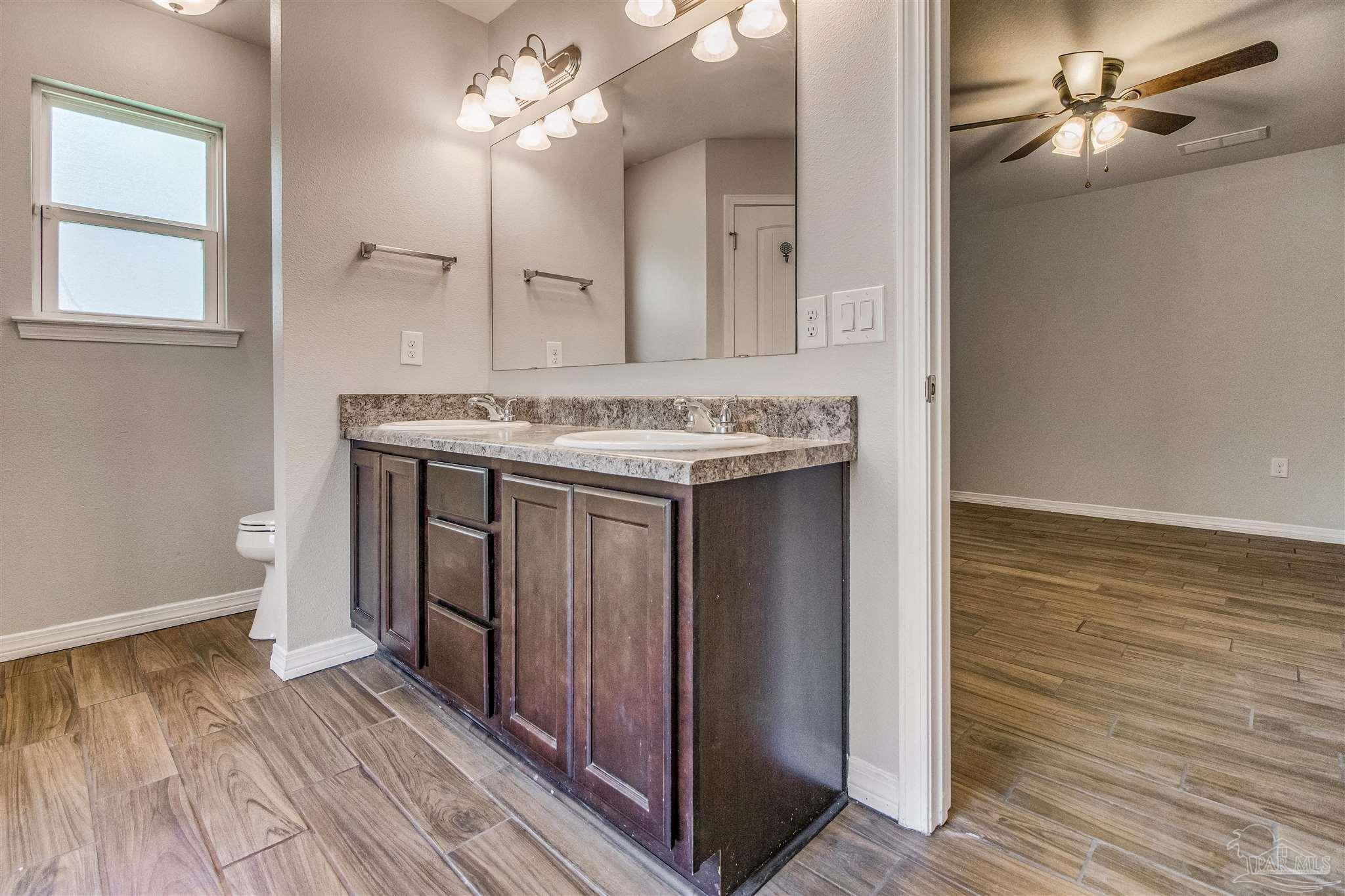 1916 Shannon Road Navarre, FL 32566 - Photo 34 of 50 Gallery Image 34