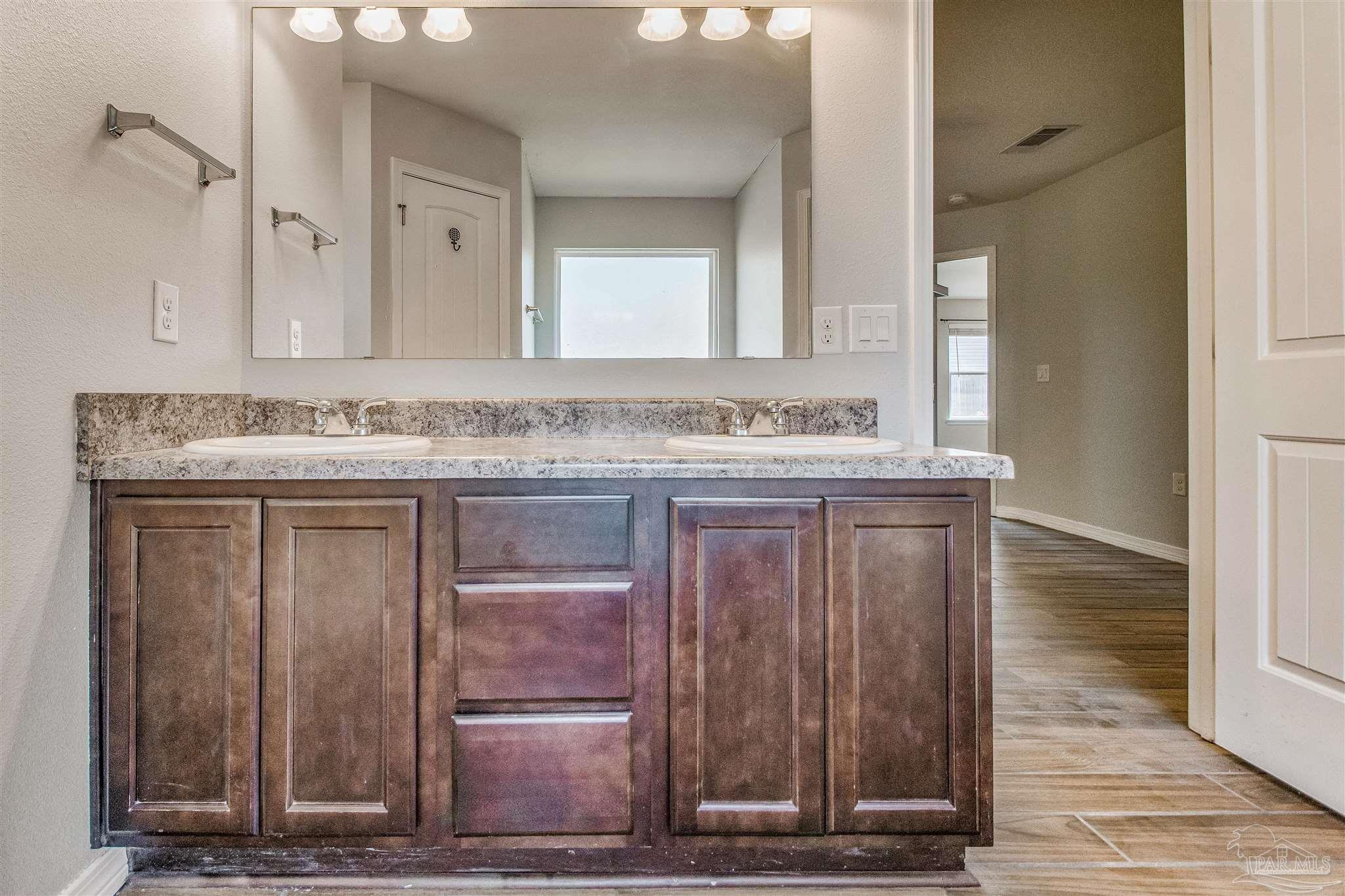 1916 Shannon Road Navarre, FL 32566 - Photo 35 of 50 Gallery Image 35