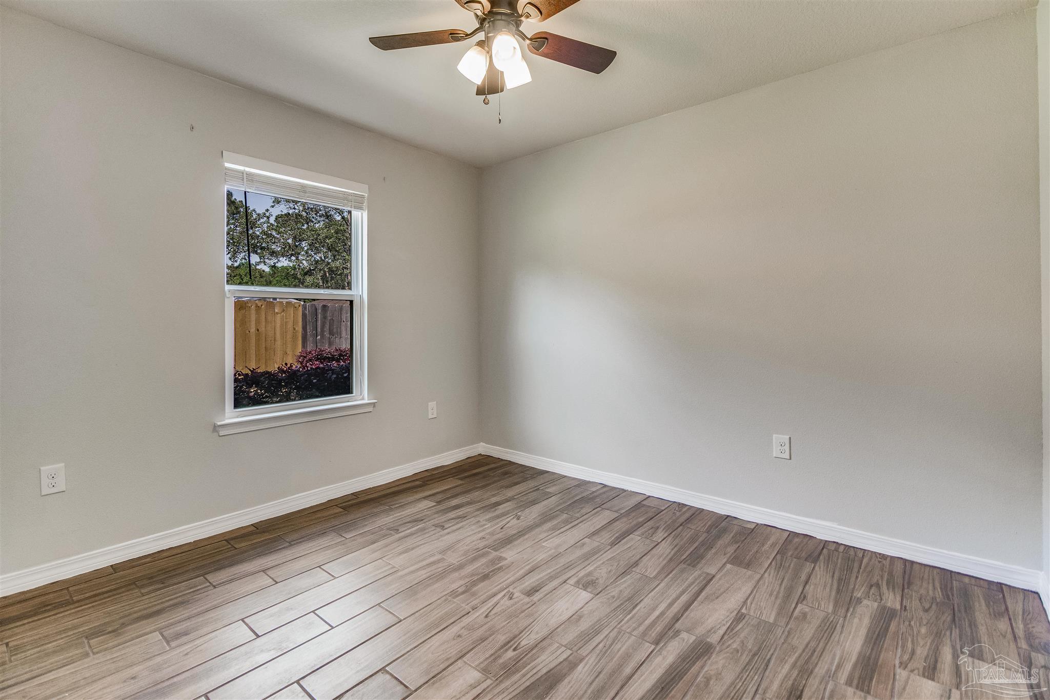 1916 Shannon Road Navarre, FL 32566 - Photo 37 of 50 Gallery Image 37