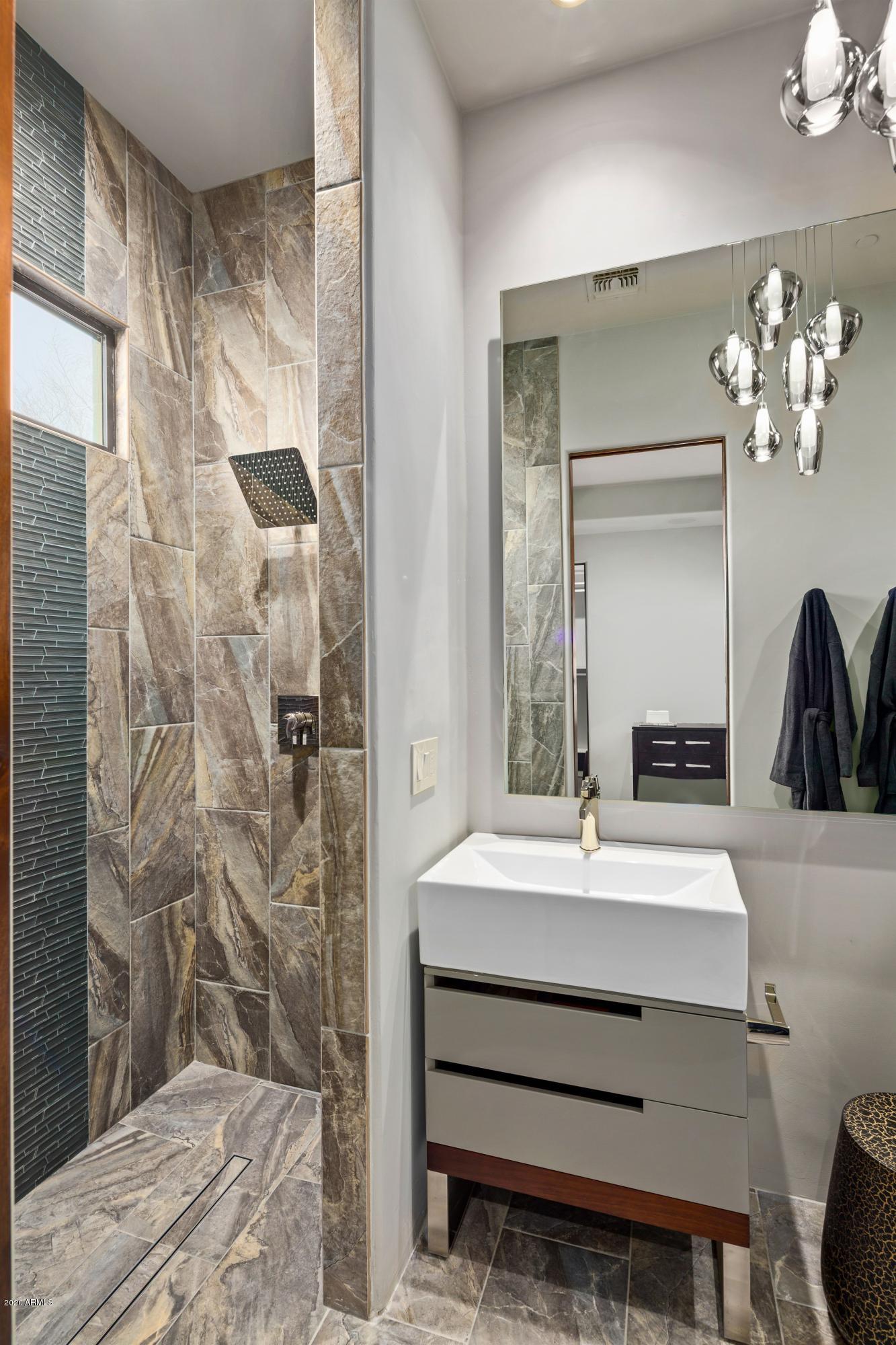 10141 East Joy Ranch Road Scottsdale, AZ 85262 - Photo 29 of 48 Guest 1 Luxe Bath
