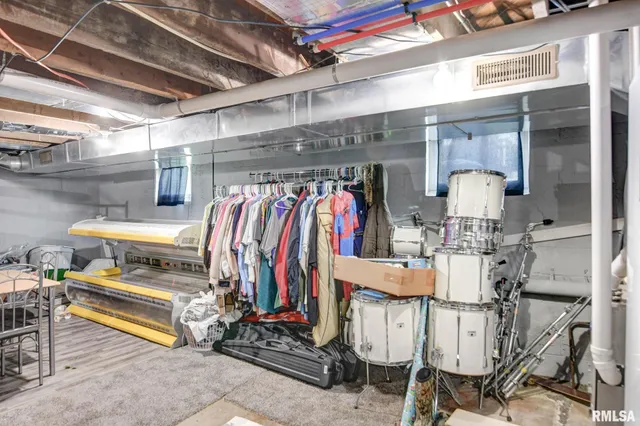 $121,000 | 201 Miss Debra Avenue, Kincaid, IL 62540