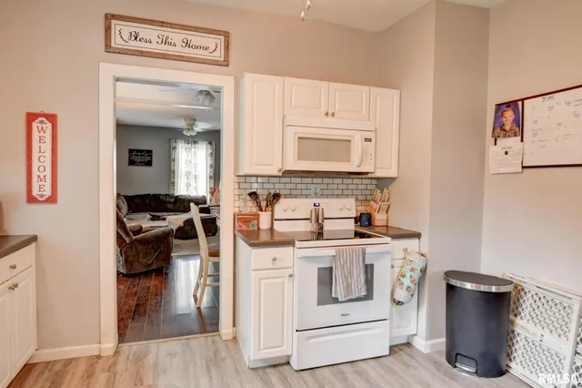 $121,000 | 201 Miss Debra Avenue, Kincaid, IL 62540