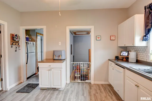 $121,000 | 201 Miss Debra Avenue, Kincaid, IL 62540