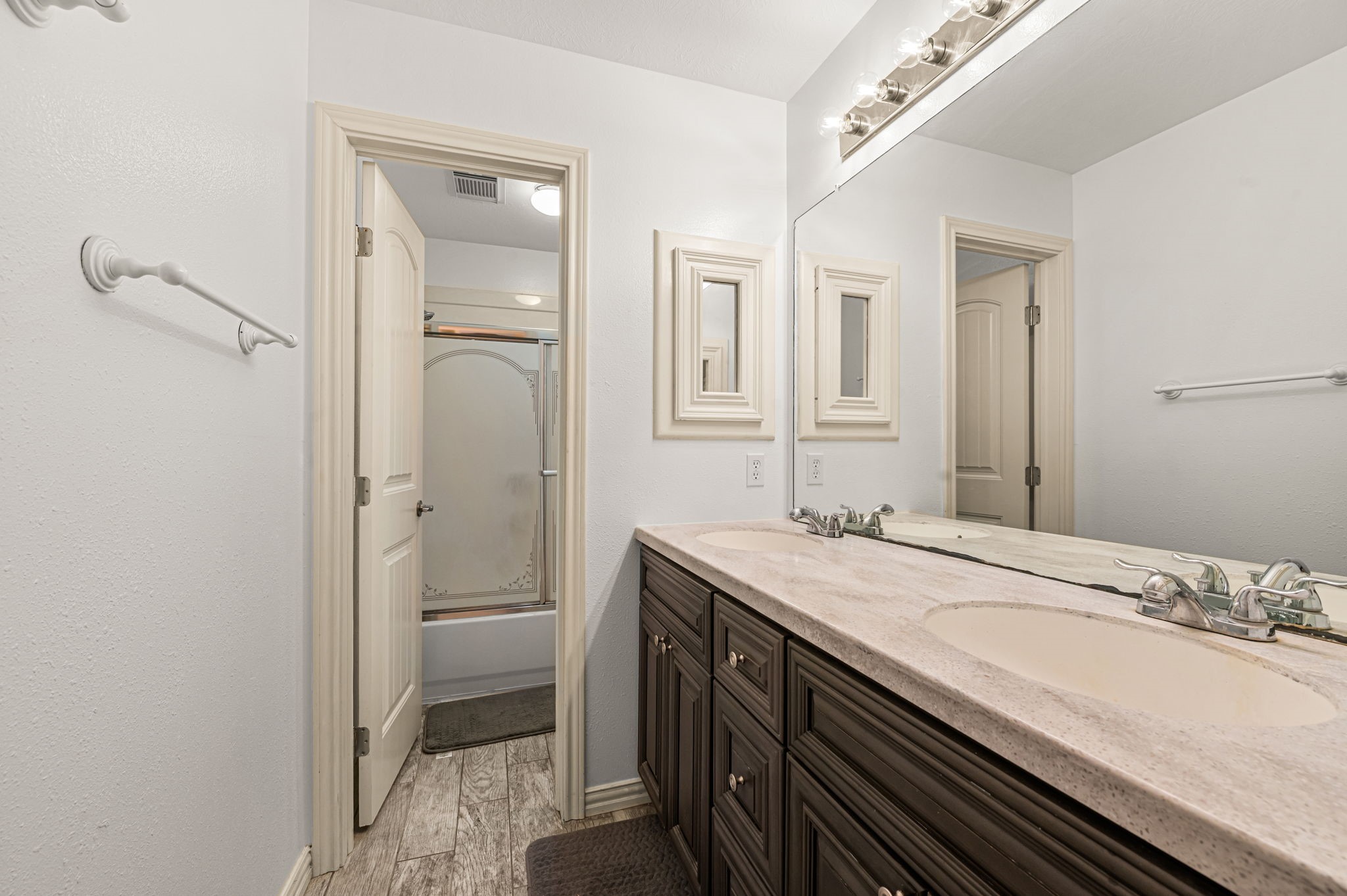 6115 Caroline Green Court Spring, TX 77373 - Photo 5 of 8
