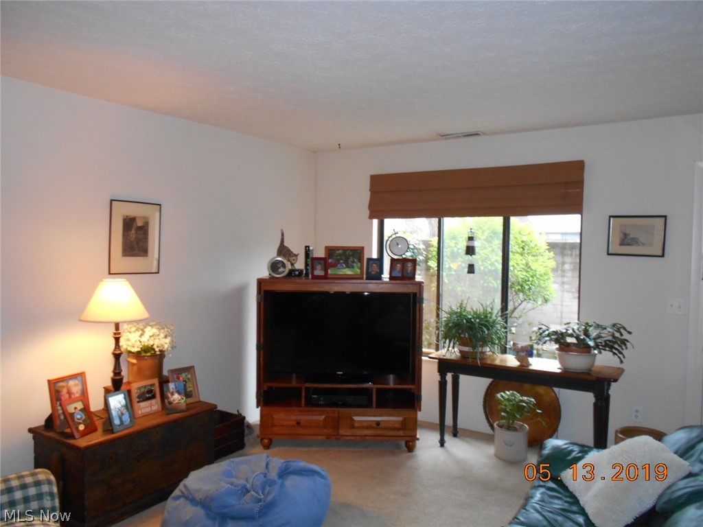 9956 Johnnycake Ridge Road, Unit B7 Painesville, OH 44077 - Photo 3 of 12